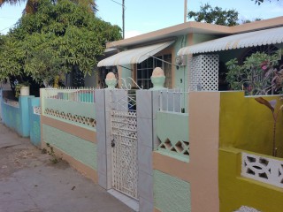 East Fernando Way Southboro Portmore, St. Catherine, Jamaica - House for Sale